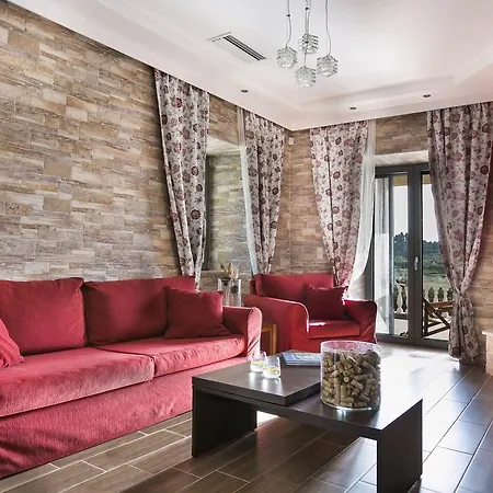 Athinais リクスリオン